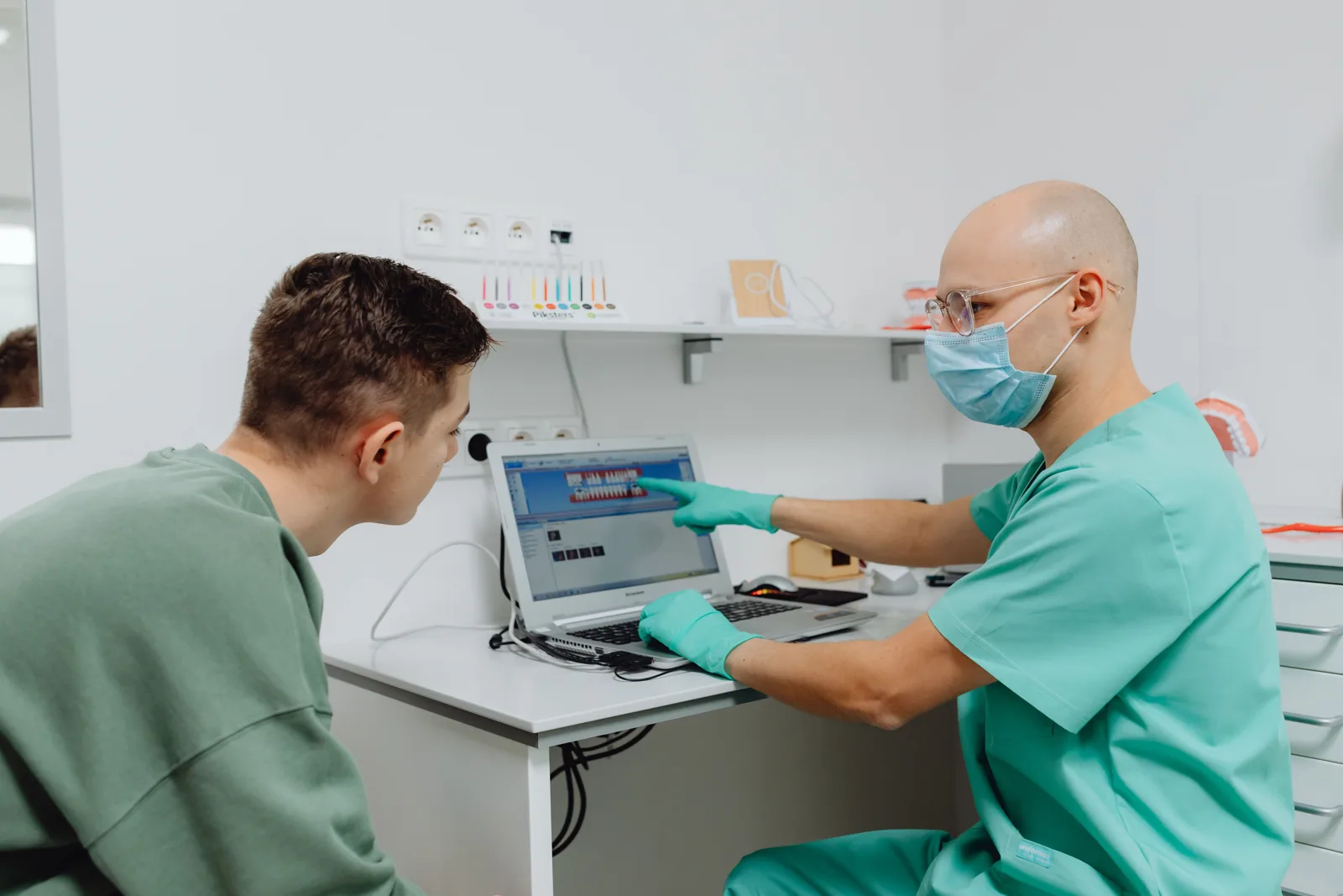 Razmatranje nalaza tokom dentalne konsultacije
